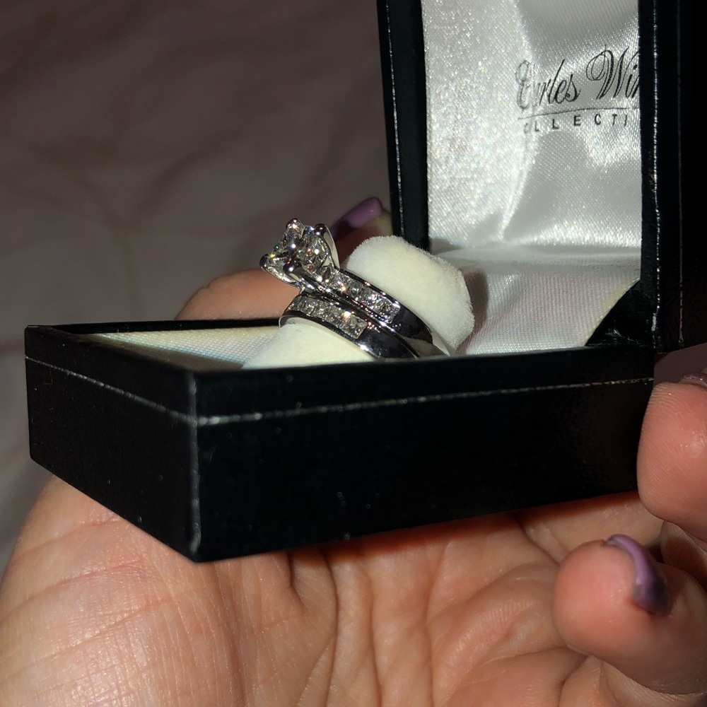 Diamond Engagement and Wedding Rings GIA Certified - Picture 4 of 8